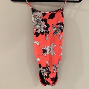 Gavin Tie-Back Jolyn -28